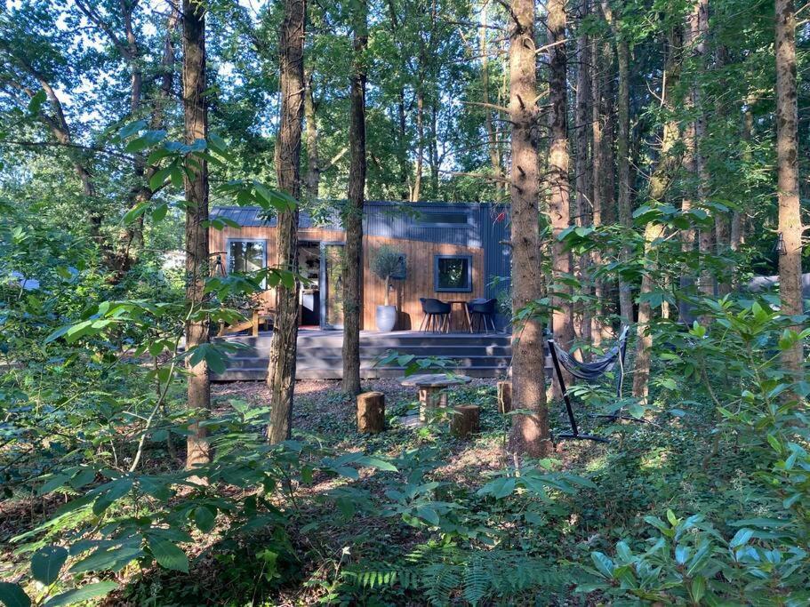 Tiny house sur terrain boisé à 10 mn de la mer Férel Extérieur photo
