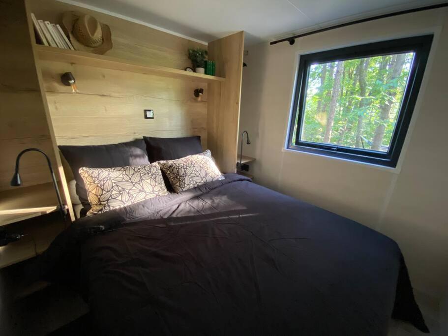 Tiny house sur terrain boisé à 10 mn de la mer Férel Extérieur photo